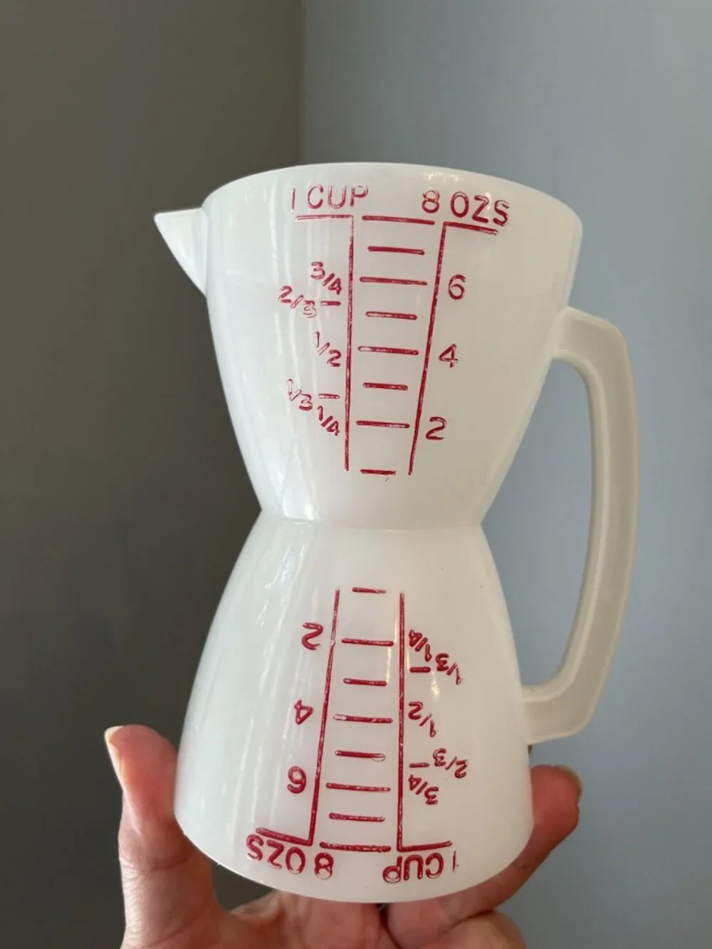 Vintage Tupperware Double-Sided Measuring Cup Hourglass Design 1 Cup 8 Oz Wet/Dr